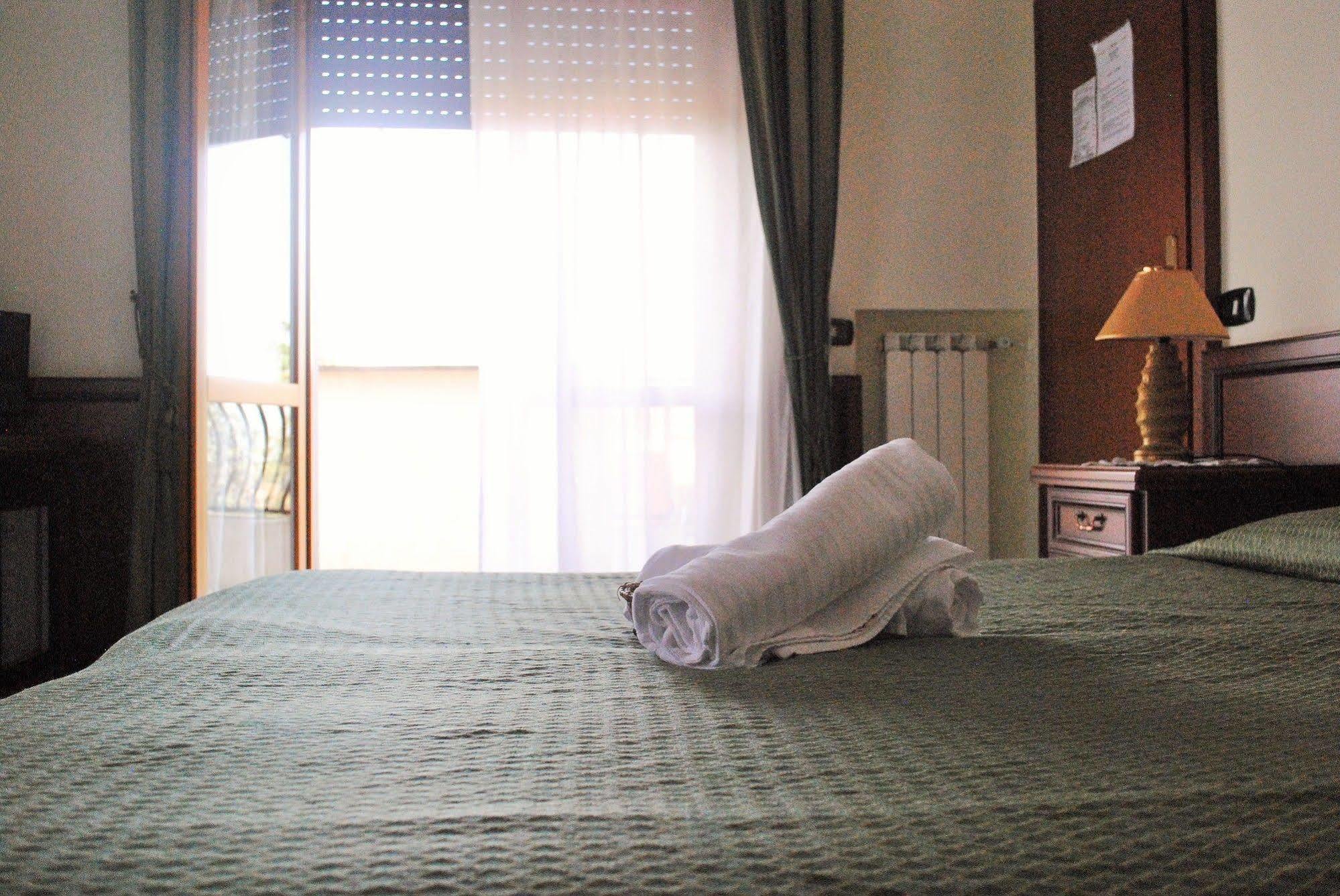 Hotel Octavia Roma Ngoại thất bức ảnh