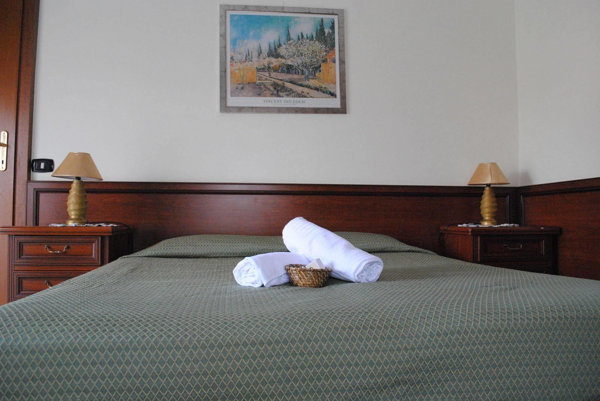 Hotel Octavia Roma Ngoại thất bức ảnh