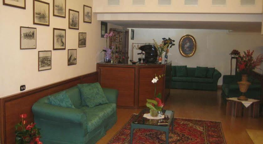 Hotel Octavia Roma Ngoại thất bức ảnh